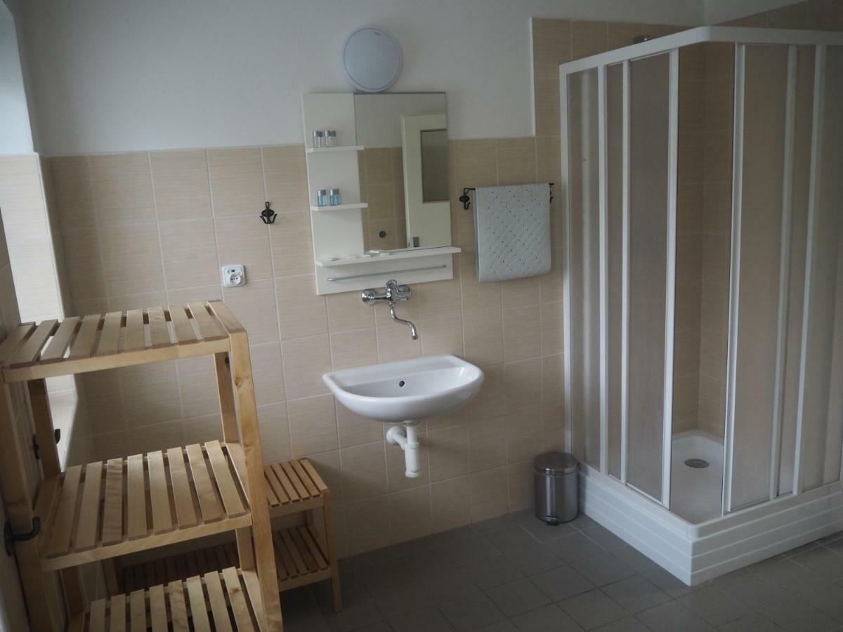 Economy Apartments Ceske Svycarsko Хренско Экстерьер фото